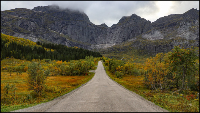 Batman Wall, Lofoten