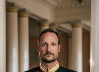 Haakon VIII, roi de Norvège | des premiers jours de règne aux funérailles de Harald V Roi Haakon VIII de Norvège